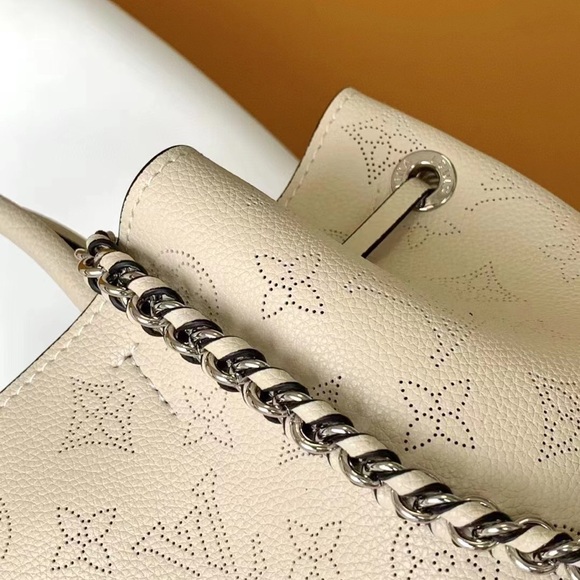 🆕️️️Louis Vuitton🆕️️️ Women's Classic
Tote Bag - Picture 8 of 9